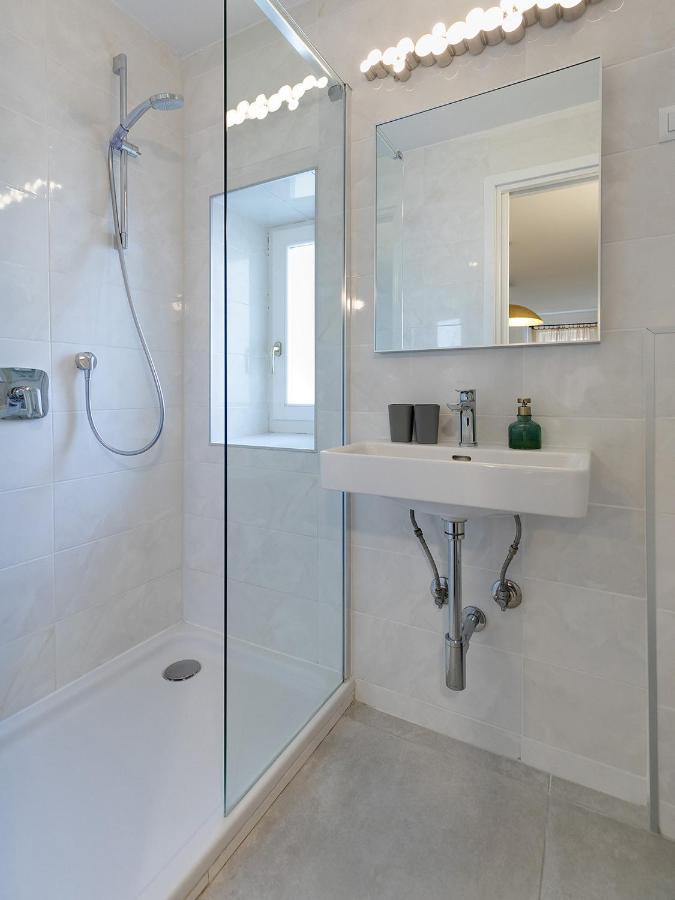 Stylish Studio Apartment By Irundo Rovinj Bagian luar foto